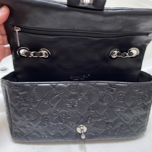 Chanel Black Lucky Charm Embossed Leather CC Flap Bag - Picture 10 of 11